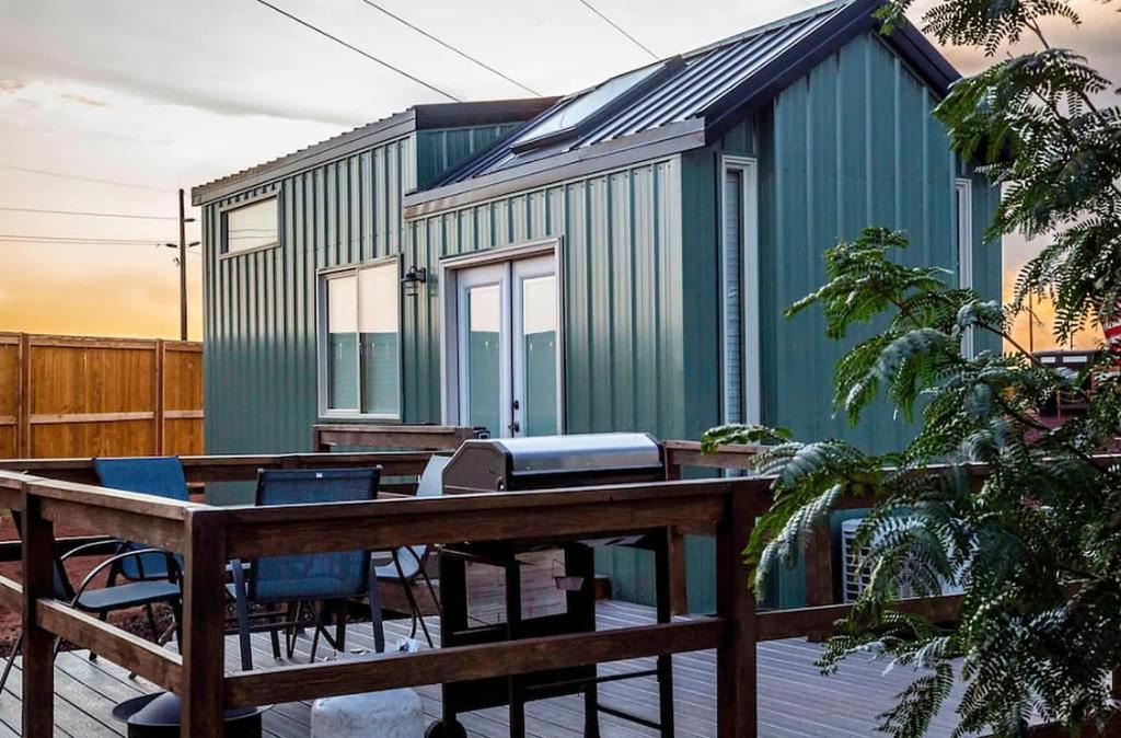 Apple Valley House | Moonrise Tiny Home