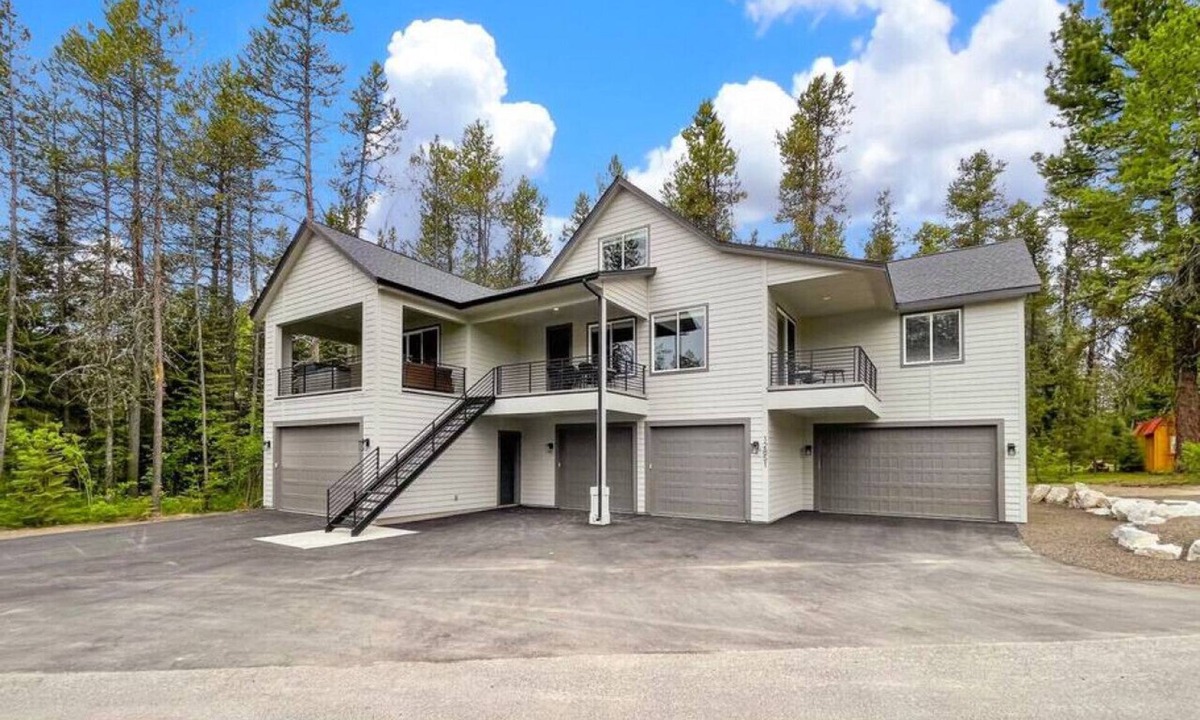 Tamarack Resort Cabin | Morning Manor · New Mountain Modern 5 Bedroom with Hot Tub