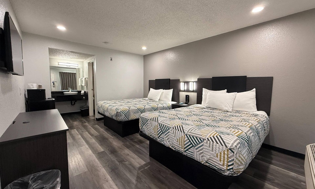SeaTac Hotel | Motel 6 Seattle, WA - South