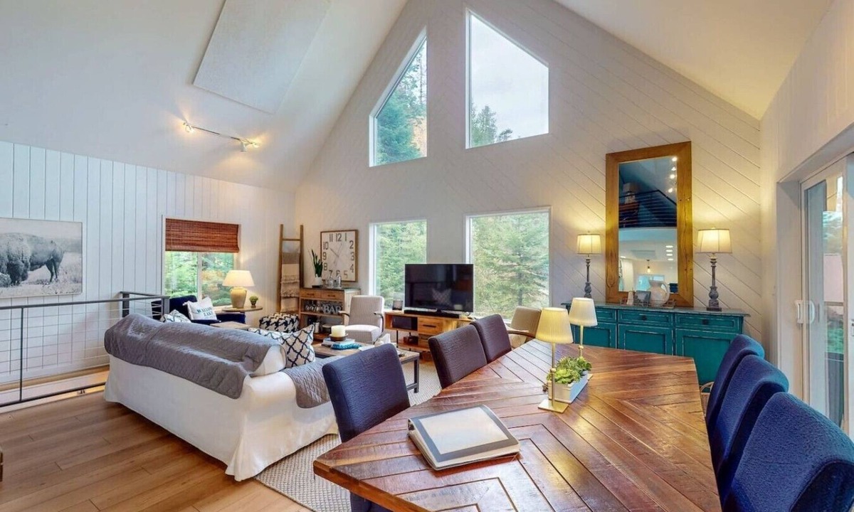 Enterprise House | Mount Howard Chalet – Luxury on Wallowa Lake