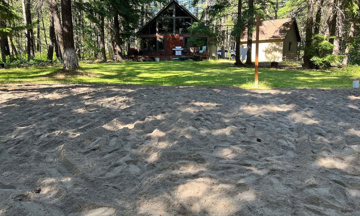 White Salmon Ski Chalet | Mountain Chalet in the Columbia Gorge just minutes from White Salmon River