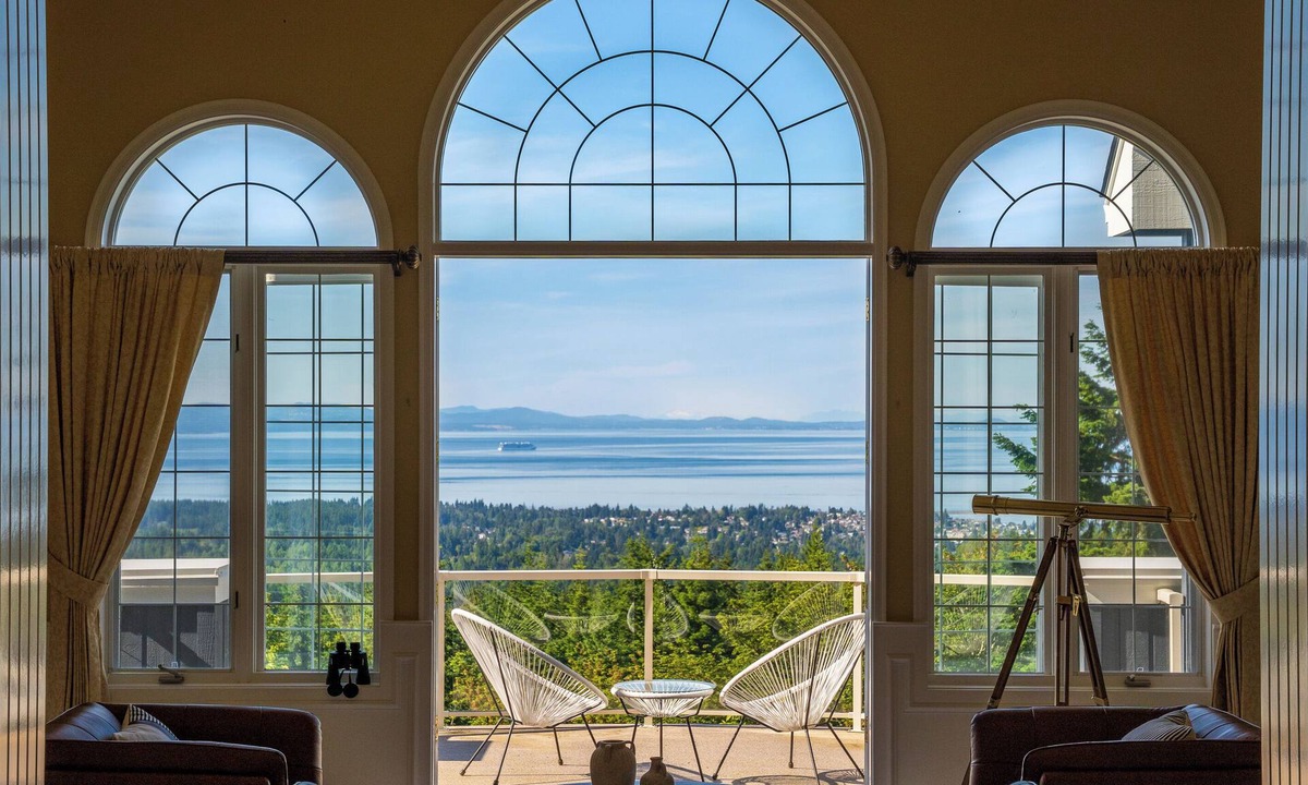 Port Angeles House | Mountain Estate | Pickleball, Hot Tub, Game Room