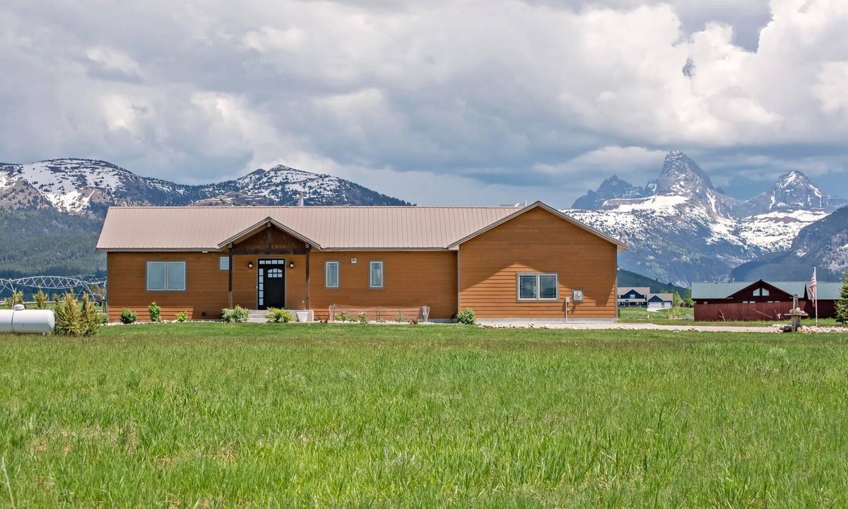 Driggs House | Mountain Family Retreat w/Teton Views + Hot Tub