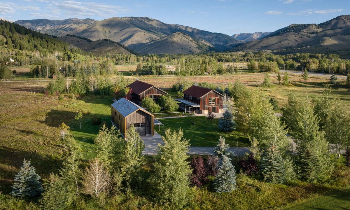 Sun Valley Apartment | MOUNTAIN MODERN NORTH KETCHUM/SUN VALLEY APARTMENT WITH DIRECT TRAIL ACCESS.