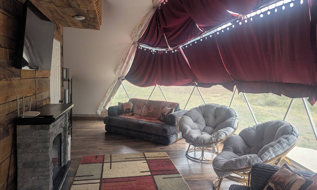 Whitehall Apartment | Mountain Paradise Dome