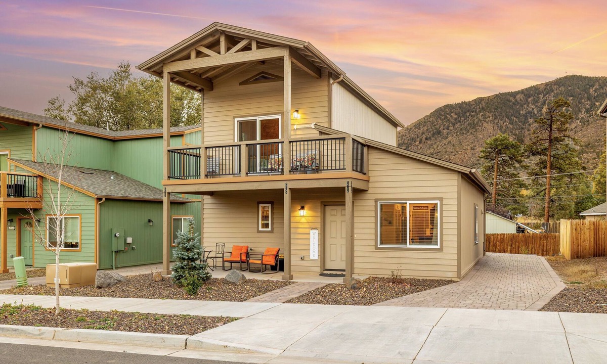 Flagstaff House | Mountain Trail Retreat
