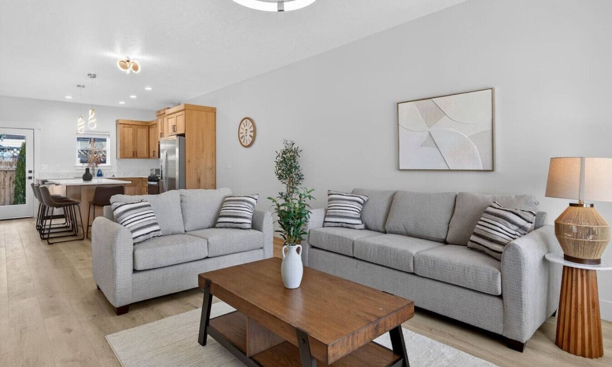 Nampa House | Nampa`s New Nest - The Nova 716