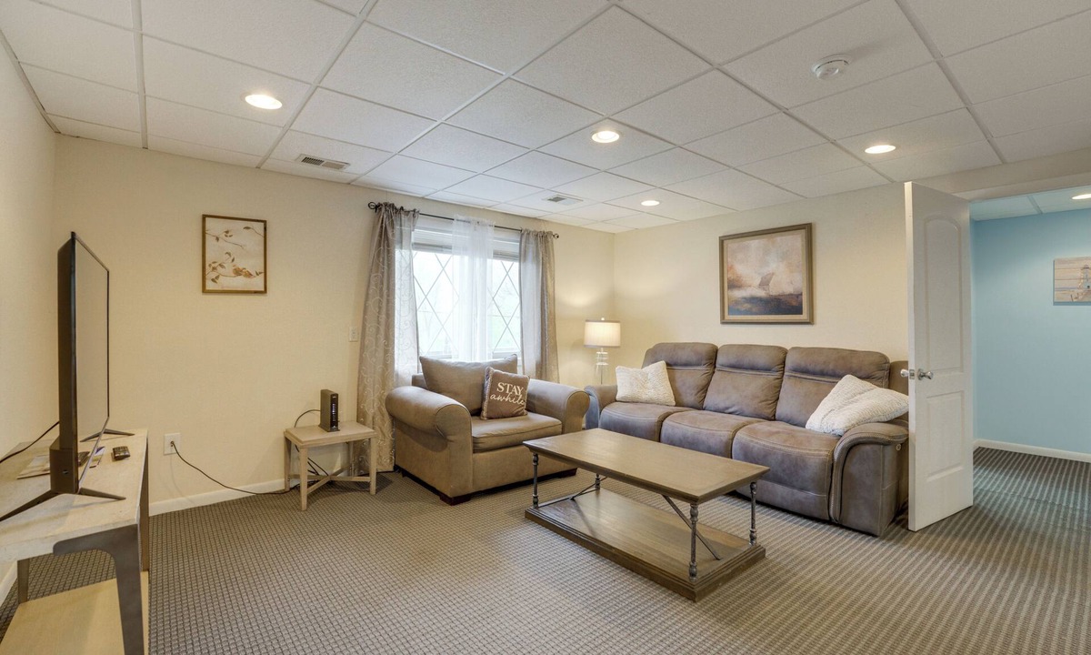 Port Huron Condo | Near Boating, Lake Huron! Quiet Condo on Creek
