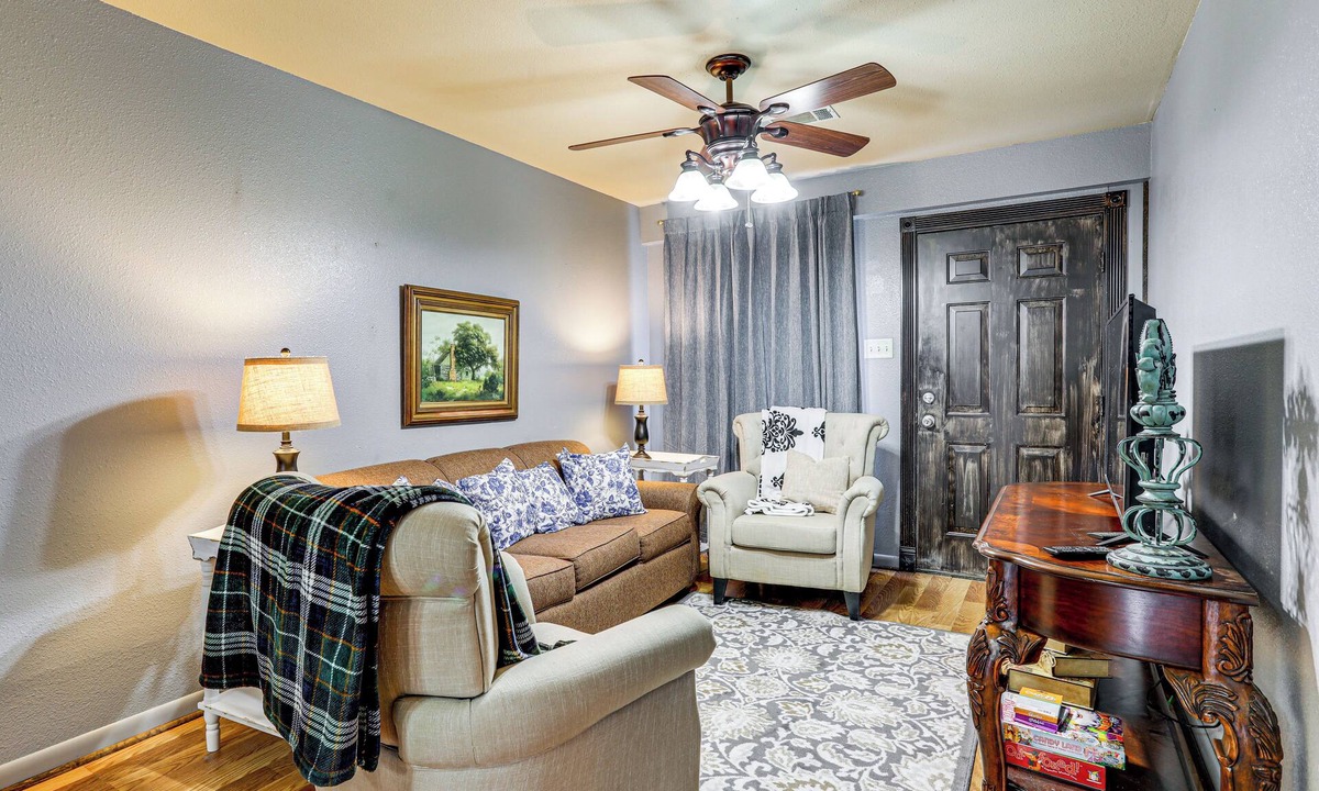 McRae Condo | Near Universities: Family Condo in McRae!