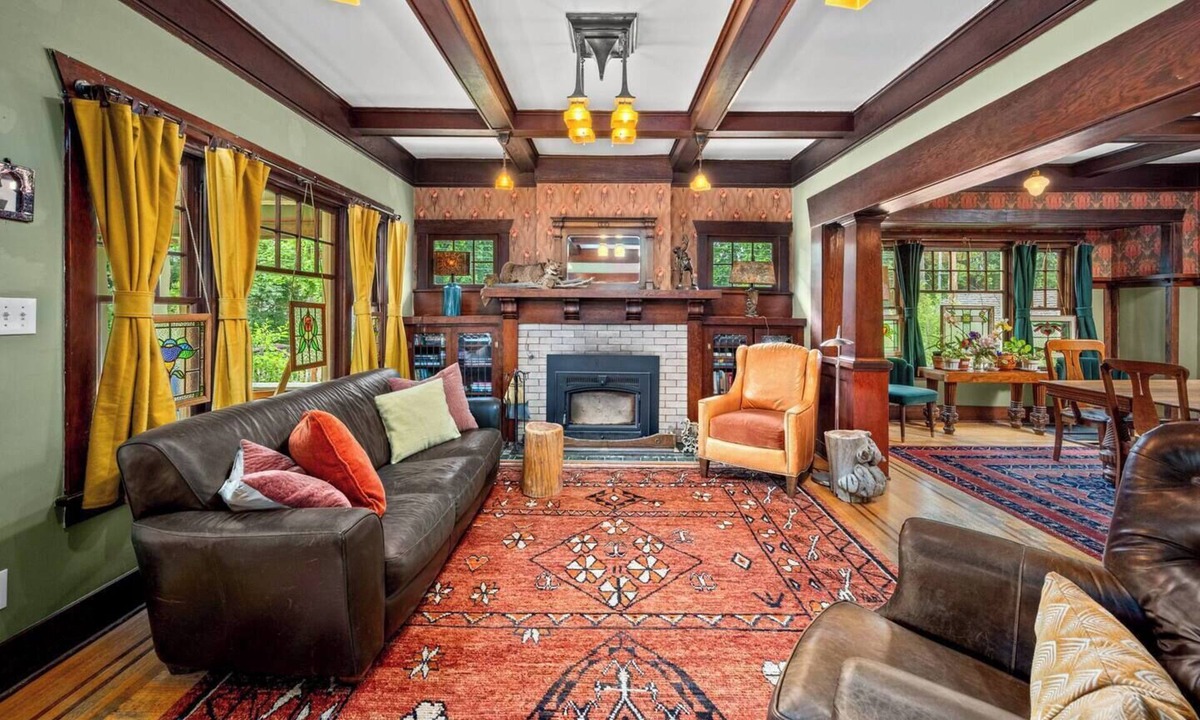 Spirit Lake House | NEW! Charming home in Spirit Lake!
