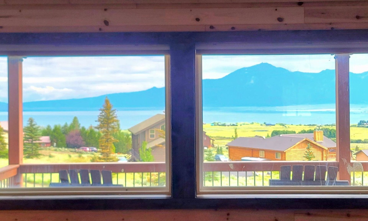 Island Park Cabin | NEW Yellowstone & Lake View Cabin; KING bed; AC; central location; 360° VIEWS!