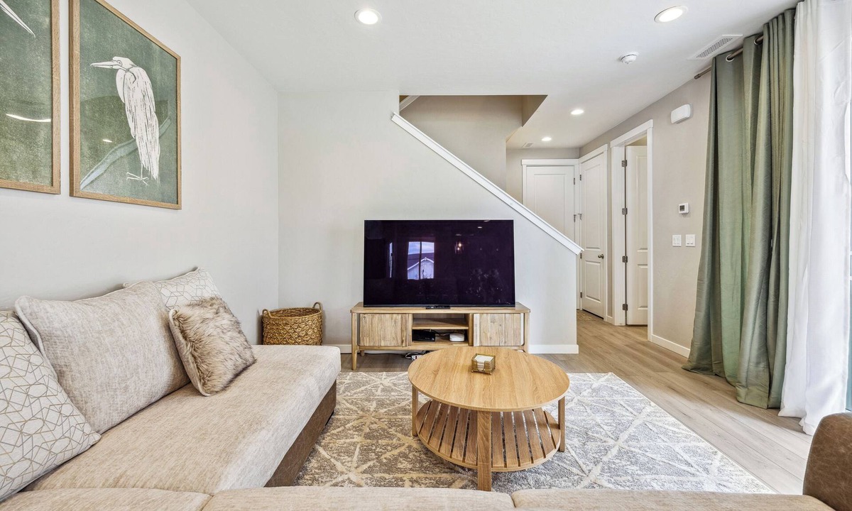 Star House | Newly built 3 bedroom 2 1/2 bath townhome with park & seasonal pool