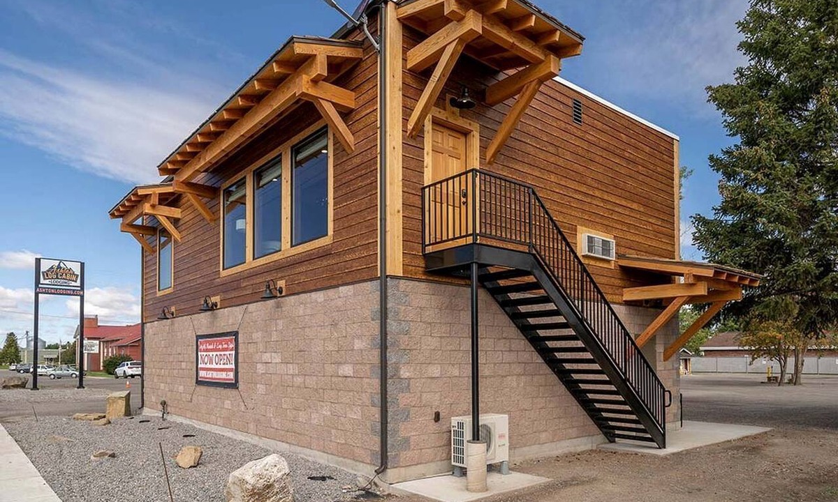 Ashton Cabin | Newly-Constructed Spacious Modern Cabin for an Amazing Family Getaway in Ashton, Idaho