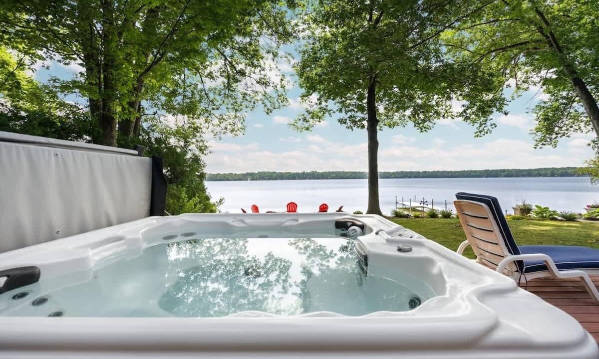 Kewadin House | Newly Listed Charming Lake House
