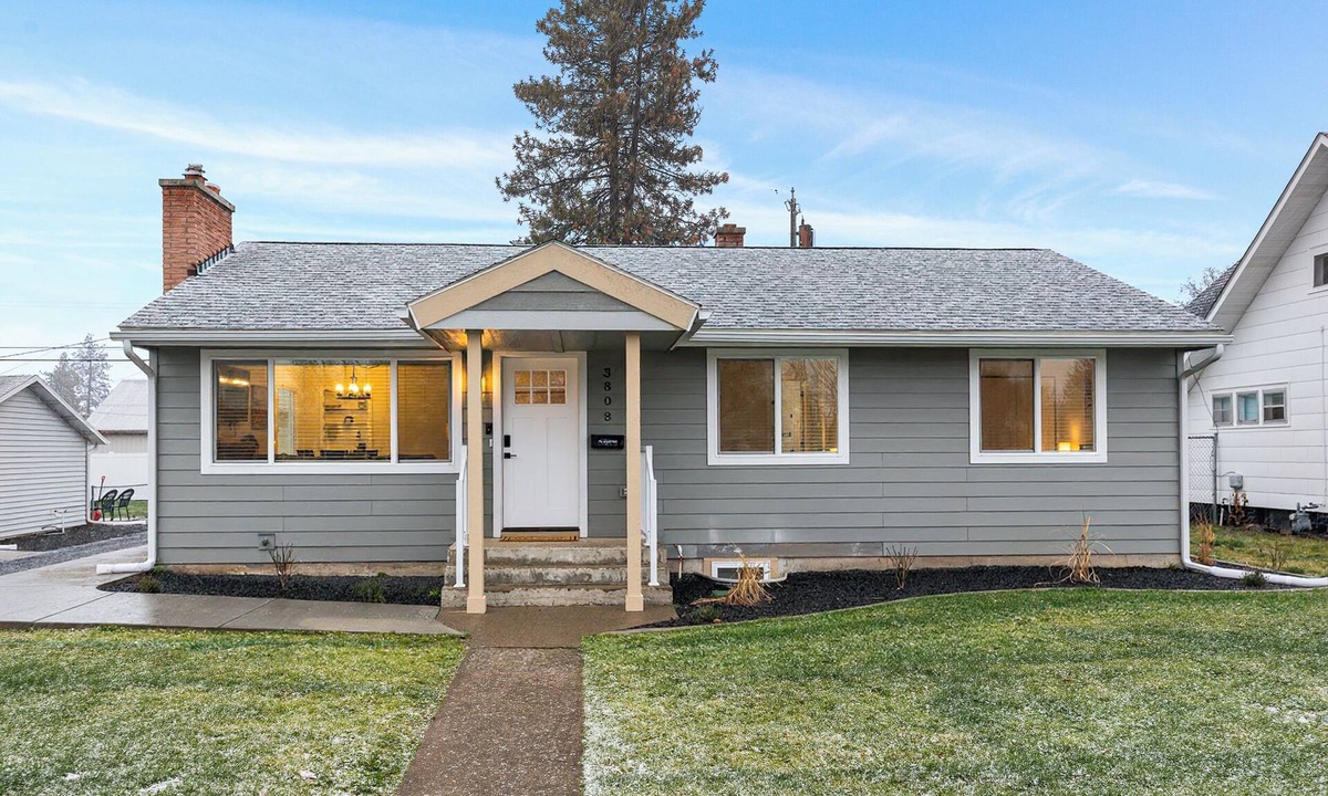 Spokane House | Newly Remodeled 5-Bedroom Home