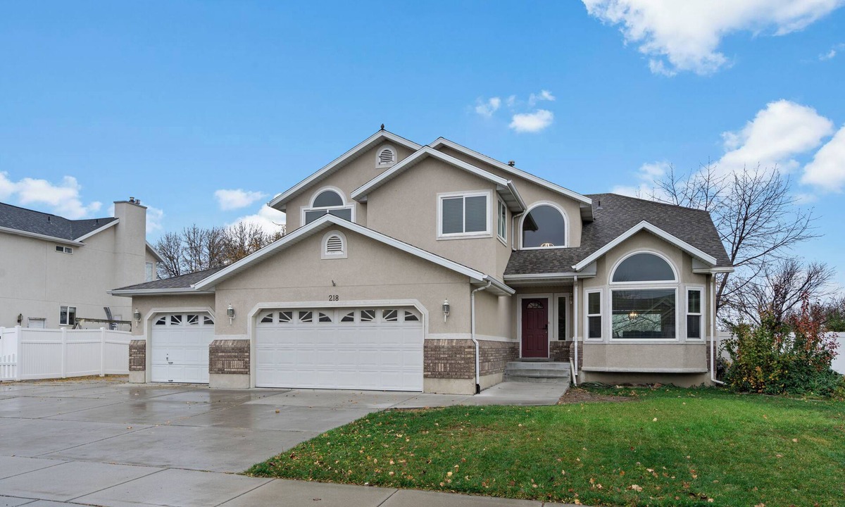 Draper House | Newly Remodeled Spacious open concept 6-bedroom house in serene Draper.