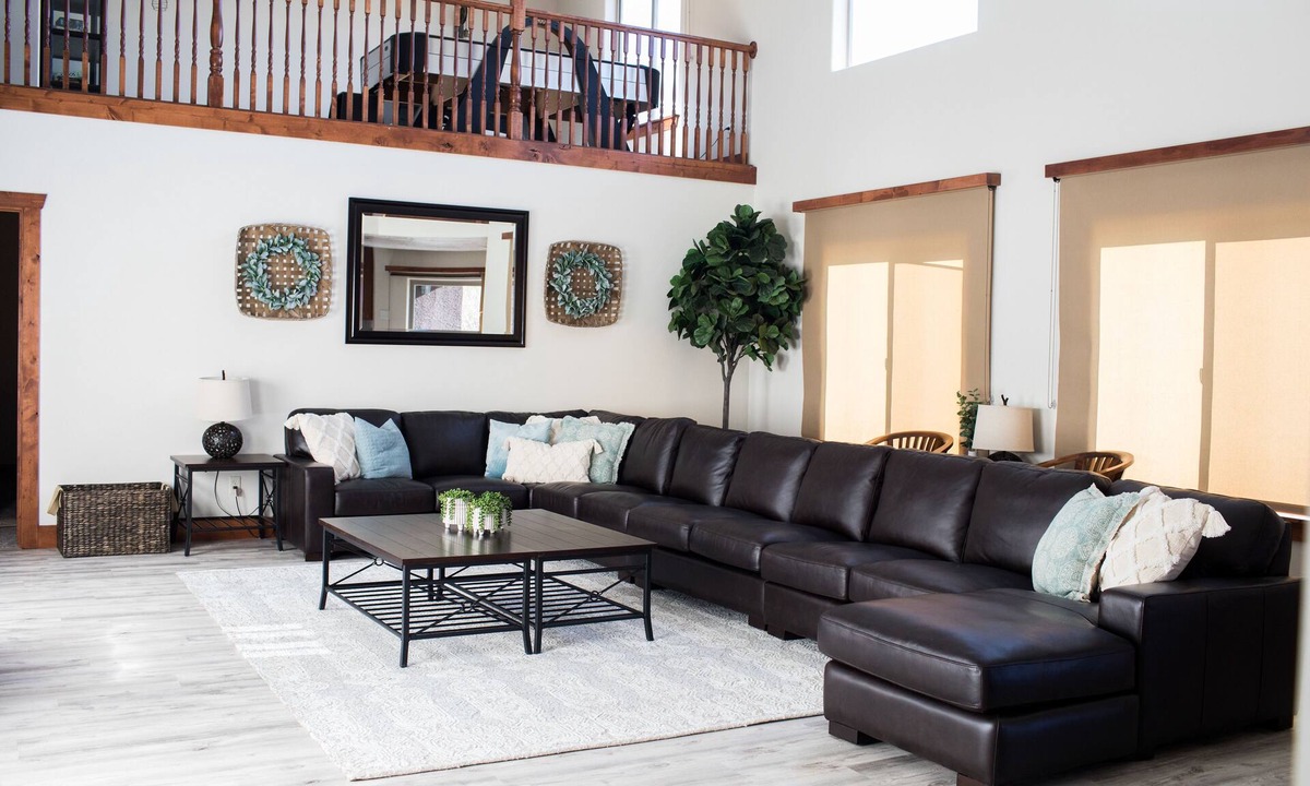 Garden City Cabin | Newly renovated spacious home, Hot Tub. Big yard. Great off-season pricing!