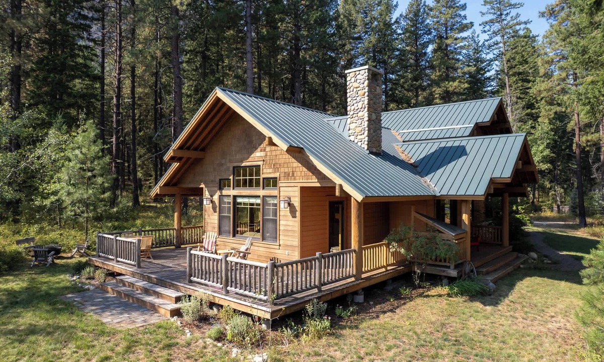 Mazama House | Norsk Hus, 3-Bedroom Lodge w/fireplace in Mazama