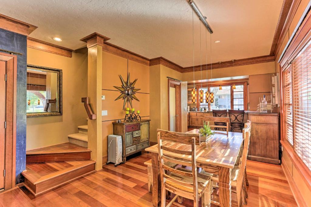 Sunset House | North End Boise Home w/Courtyard ~ 3 Mi to Dtwn!