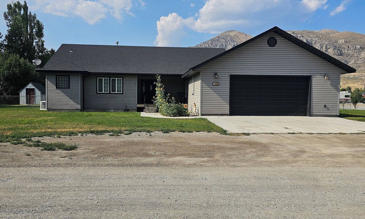 Arco House | Number Hill retreat, in town, near Craters of the Moon.