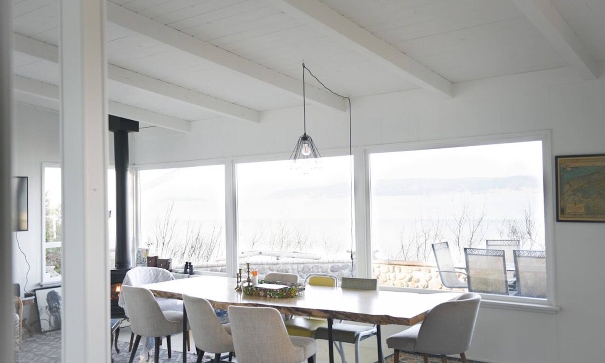 Camano Island House | Ocean front home with a private beach