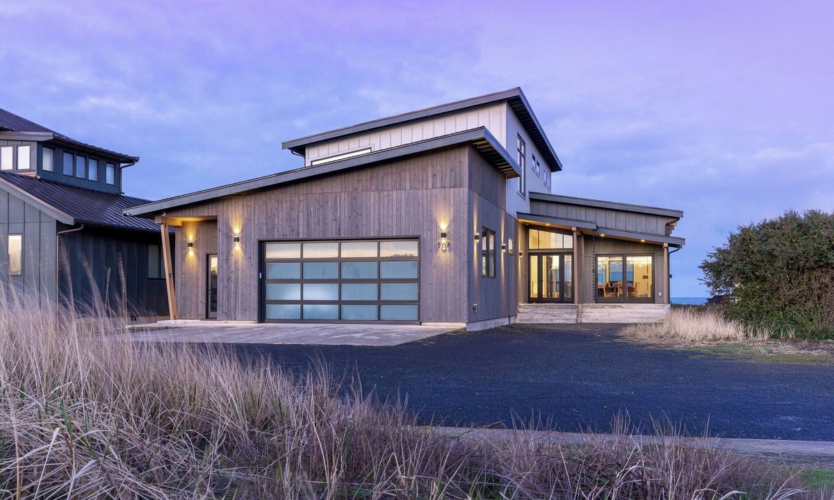 Seabrook Villa | Ocean Oasis - Oceanfront Escape + Hot tub!