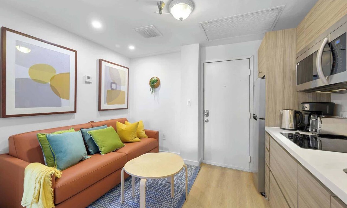 Flamingo/Lummus Apartment | Oceanfront Junior 2BR APT on Ocean Drive