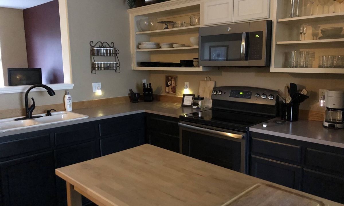 Orenco House | Orenco Townhouse - Near Intel and Nike