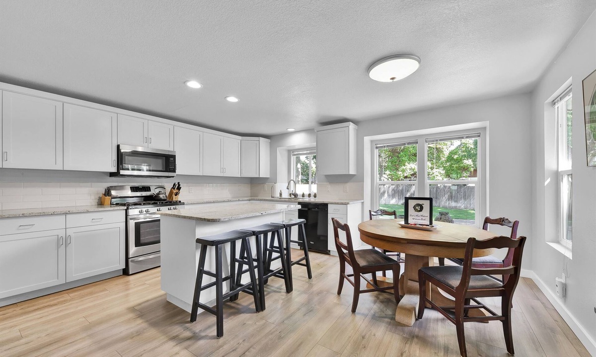 North End House | Owl's Nest Hideaway Family Home