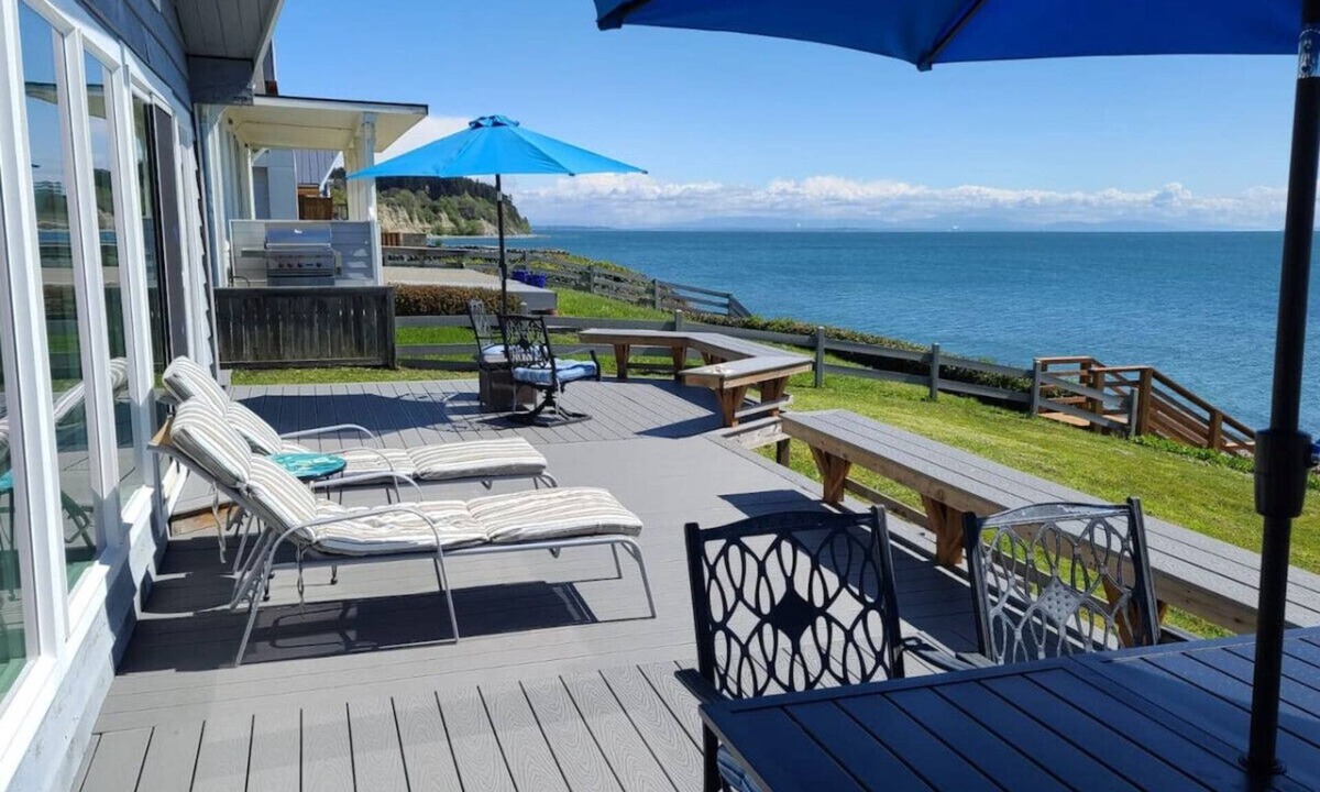 Point Roberts House | Paradise On The Beach
