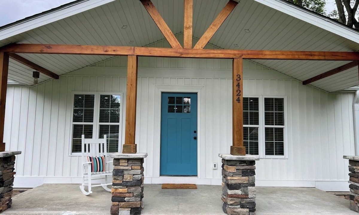 White Pine House | Peace, Privacy & the Small-Town East Tennessee Dream! Pet Friendly!