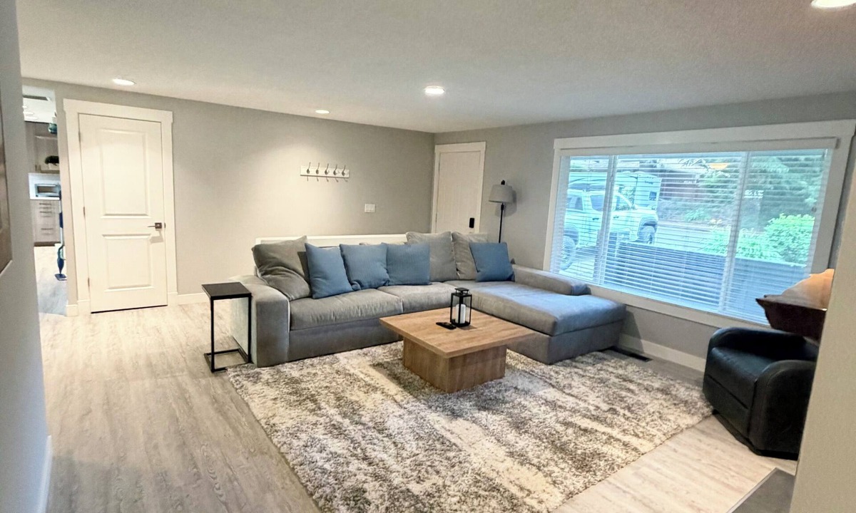 Aloha House | Peaceful 3-bedroom house with AC in charming Aloha