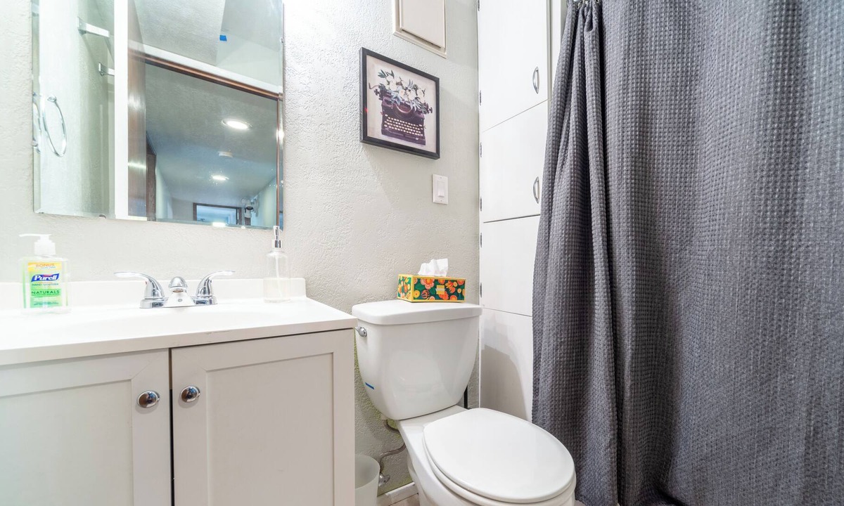 Waller House | Peaceful Home 4BR 3BA - Game Room