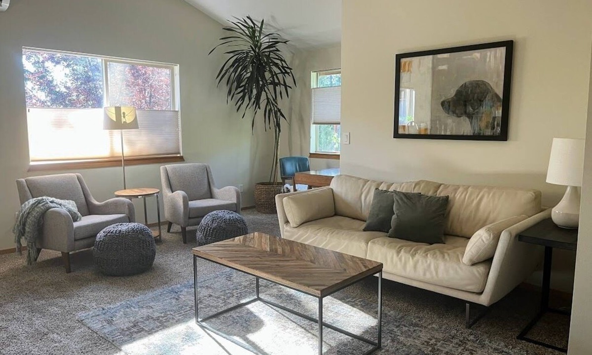 Westbrook Meadows Apartment | Peaceful Two Bedroom Apartment