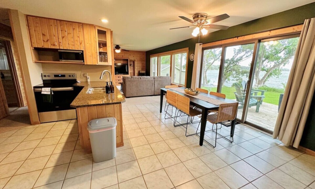 Ashby Cabin | Pelican Perch - Ashby