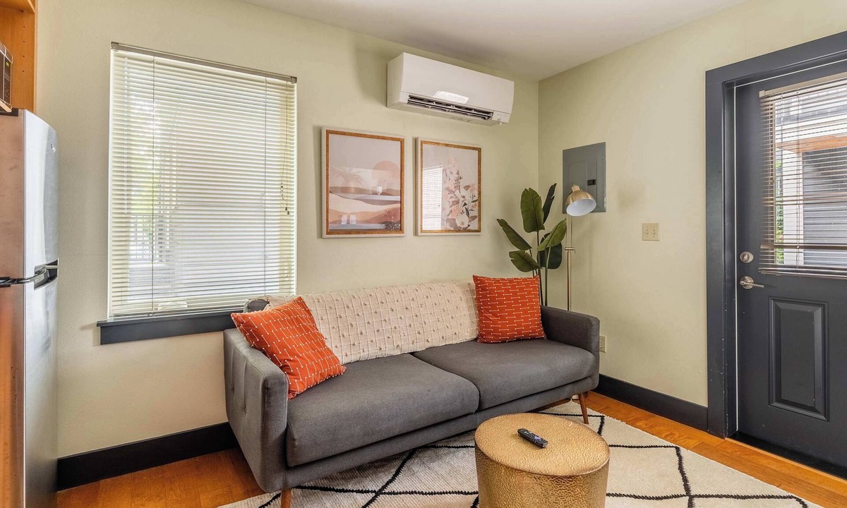 Belmont House | Perfect Hawthorne Micro By Top Shopping & Dining