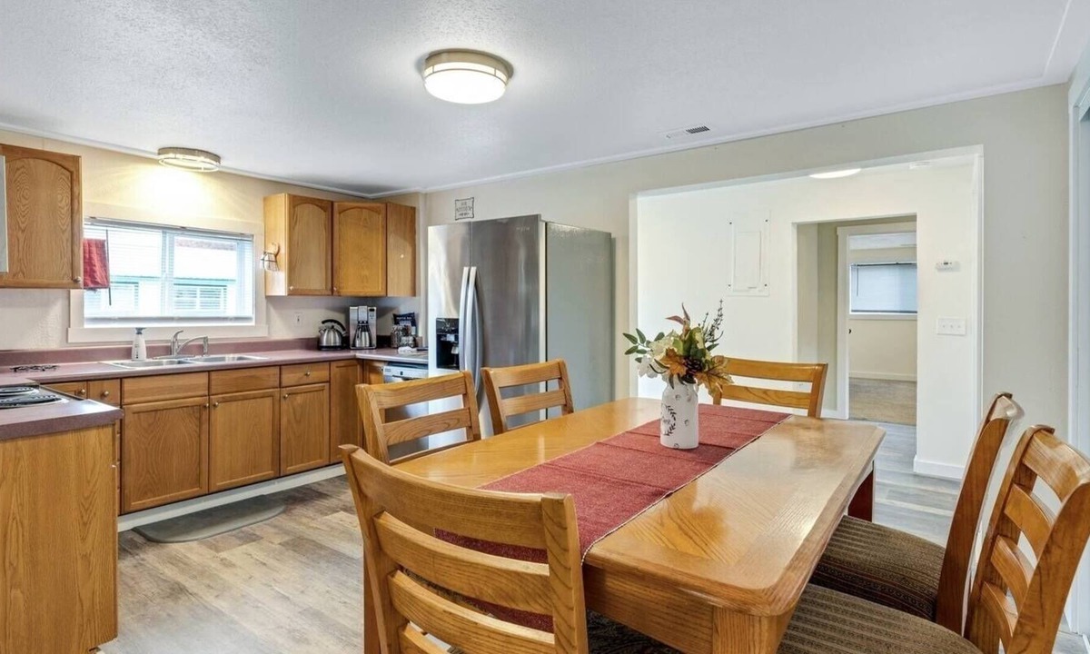 St. Regis House | Perfect Mountainside Private Getaway in St. Regis!