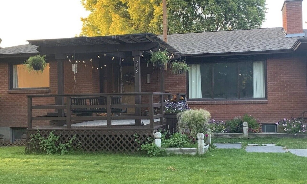 Rexburg House | Pet-Friendly 2BR Near BYU-I with Fenced Yard
