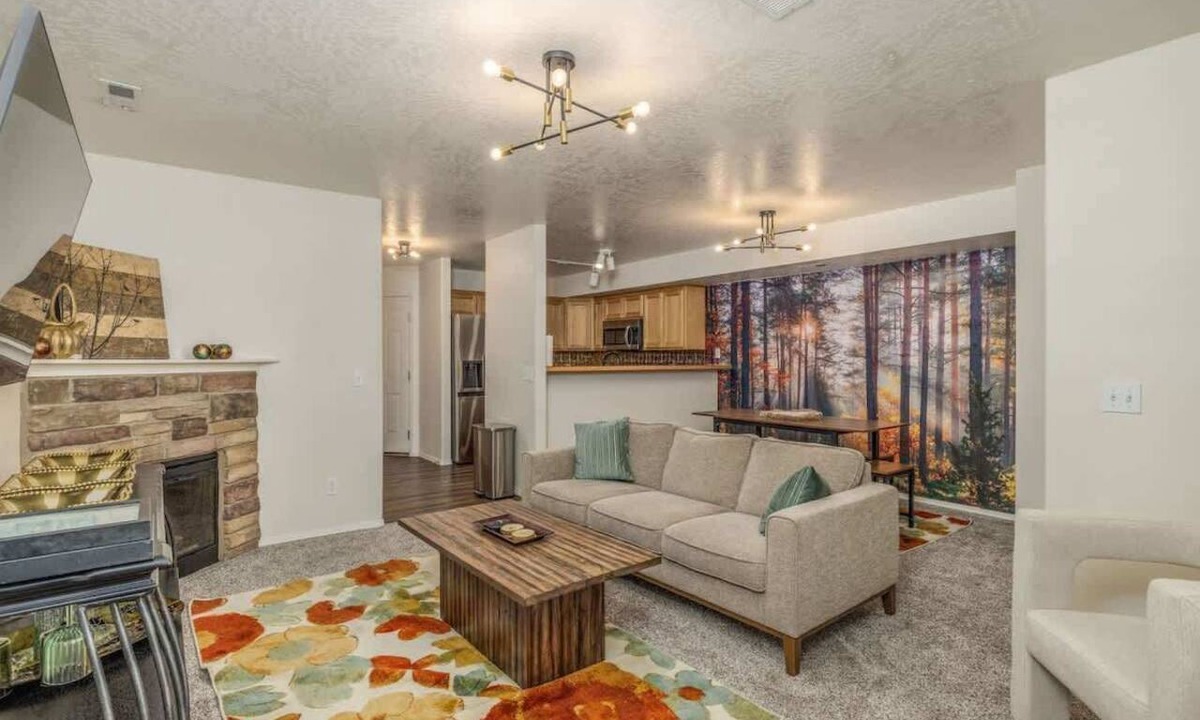 Post Falls Condo | Pet-Friendly Townhome Near Corbin Park