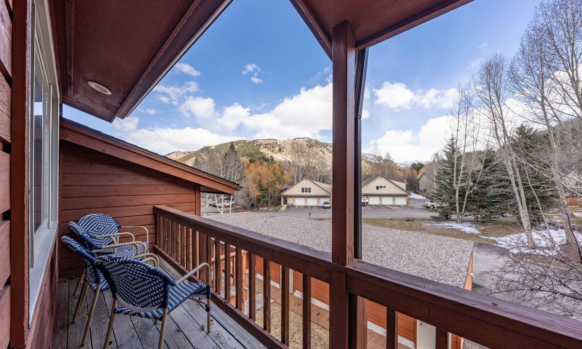 Jackson House | Pitchfork 539: Town of Jackson- Large Condo- Walk to Town Square