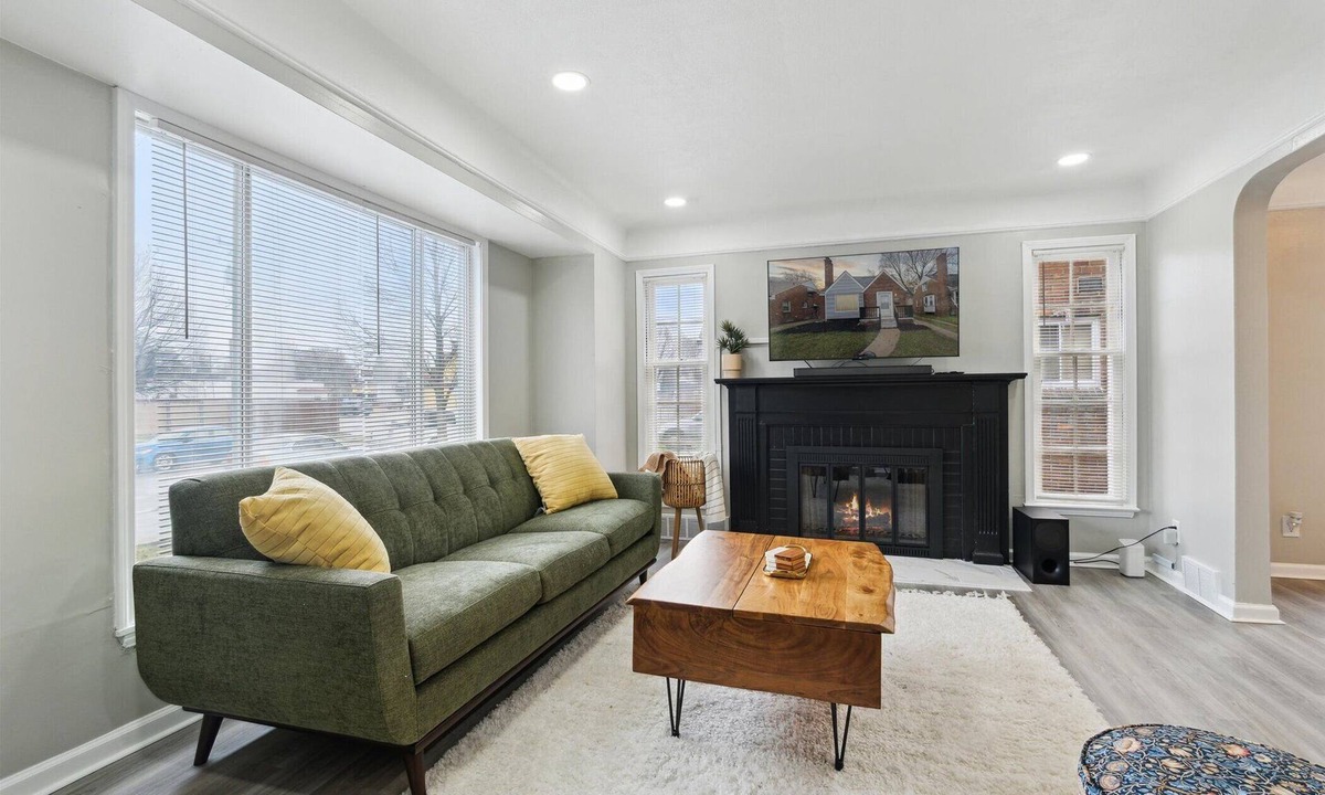 Detroit House | Plainview Haven