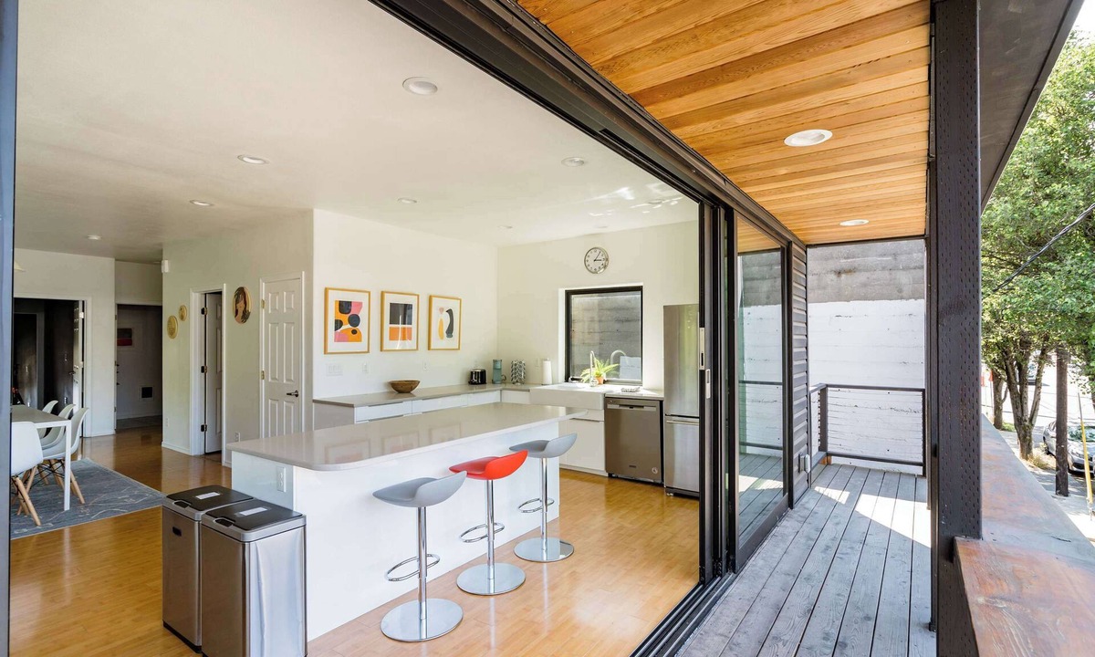 Alphabet Historic District Apartment | Portland's Finest - Luxury Pearl District 4 BR