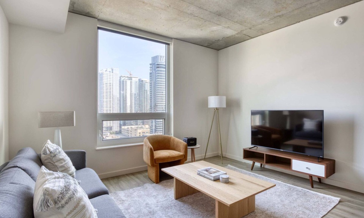 South Lake Union Apartment | Premium South Lake Union 1BR w/W/D & Roof, nr Lake Union, by Blueground