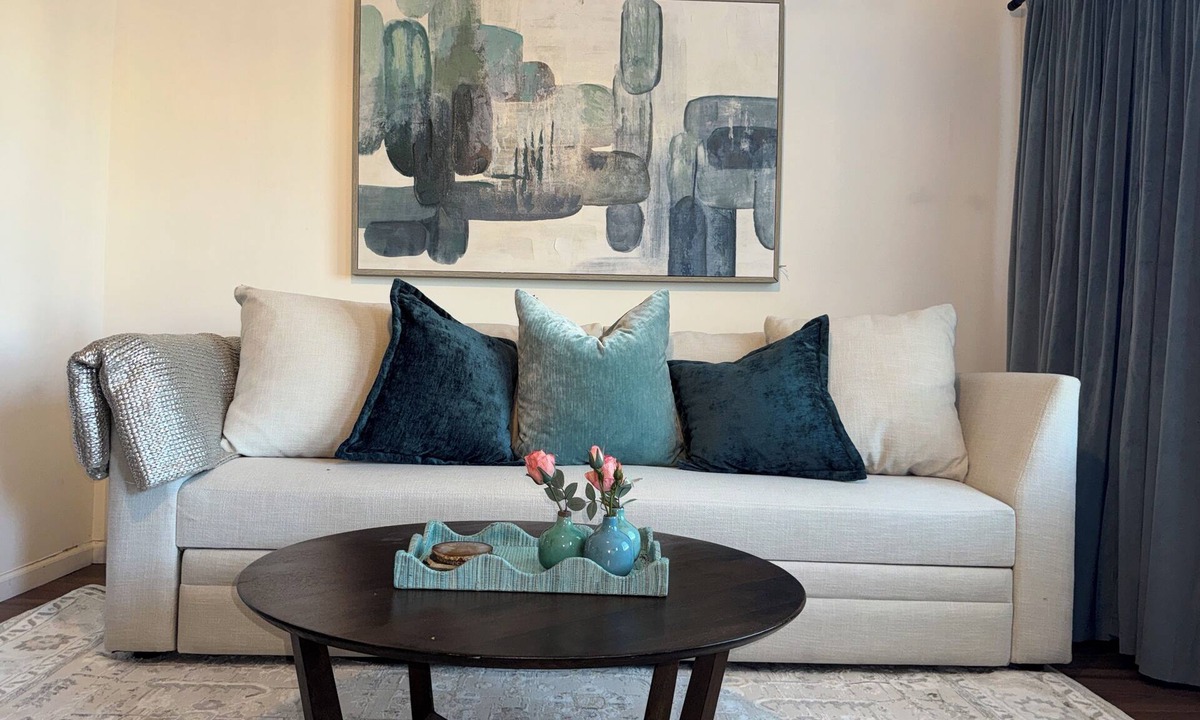 Onekama Apartment | Private beachfront 1BR apt with sofa bed in Onekama