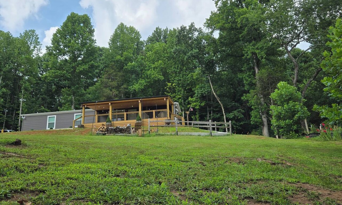 Greenback House | Private-peaceful- country-new-near Smoky Mtns.
