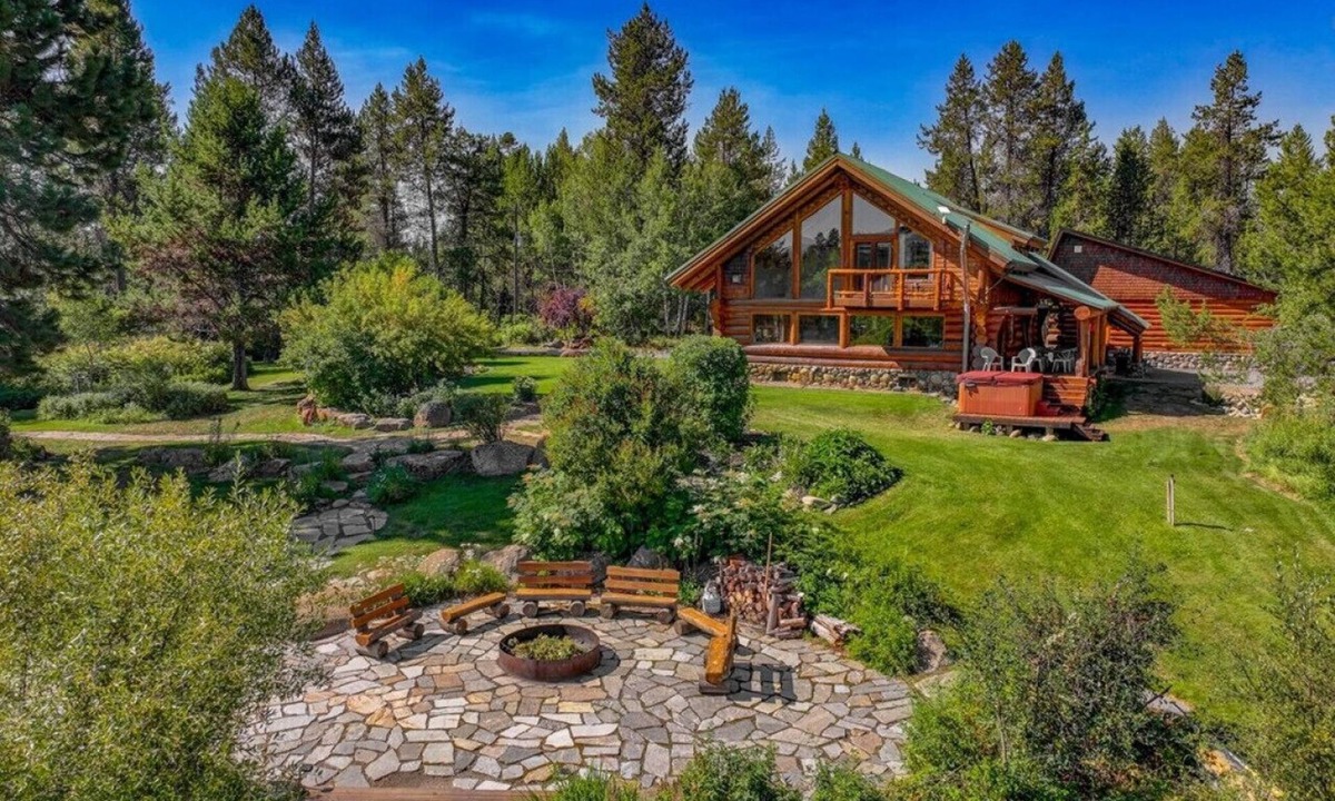 Tamarack Resort House | Private Pond, Hot Tub & 18-Acre Escape