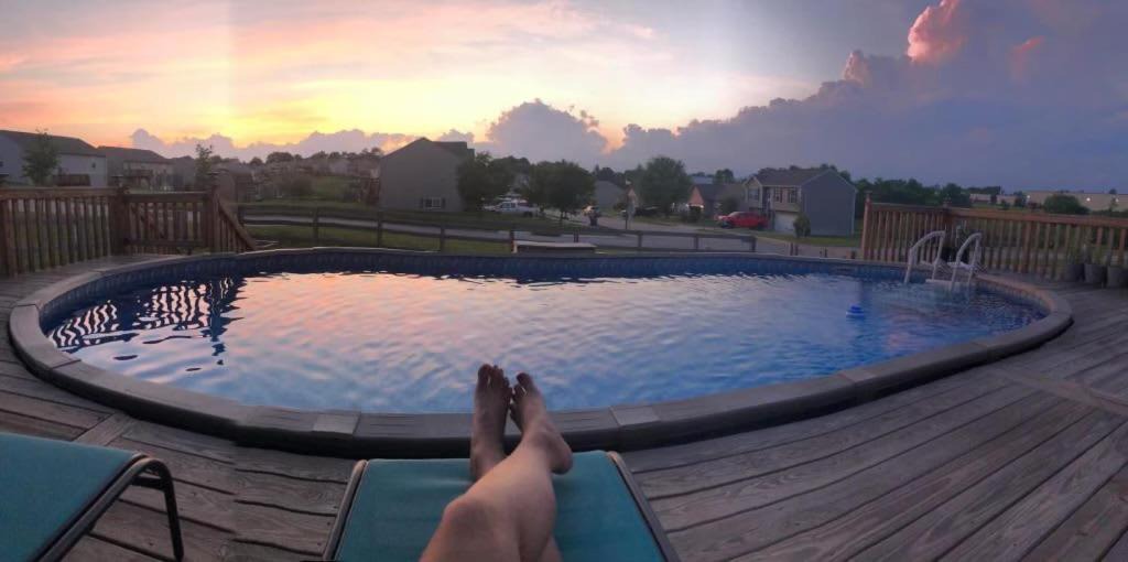 Walton House | Private Pool & Sunset Views, Near Ark, Sleeps 10