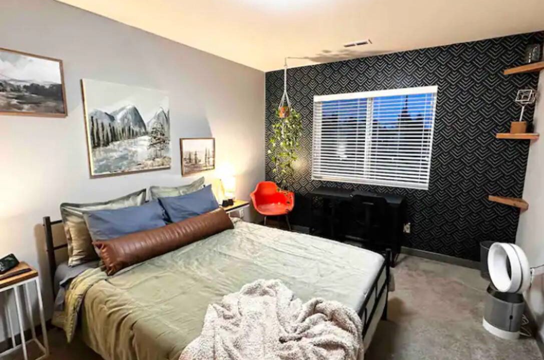 Central Tacoma Resort | Private room ∙ 2 guests