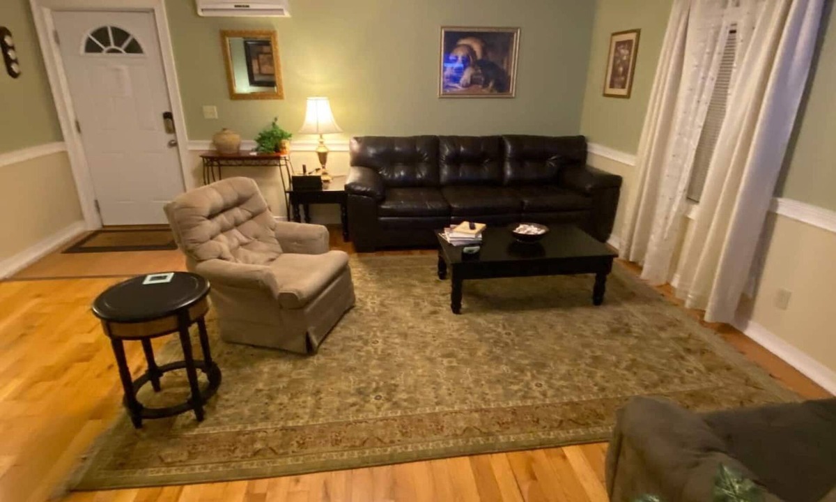 Waverly Apartment | Private, spacious and comfortable 2 bedrooms