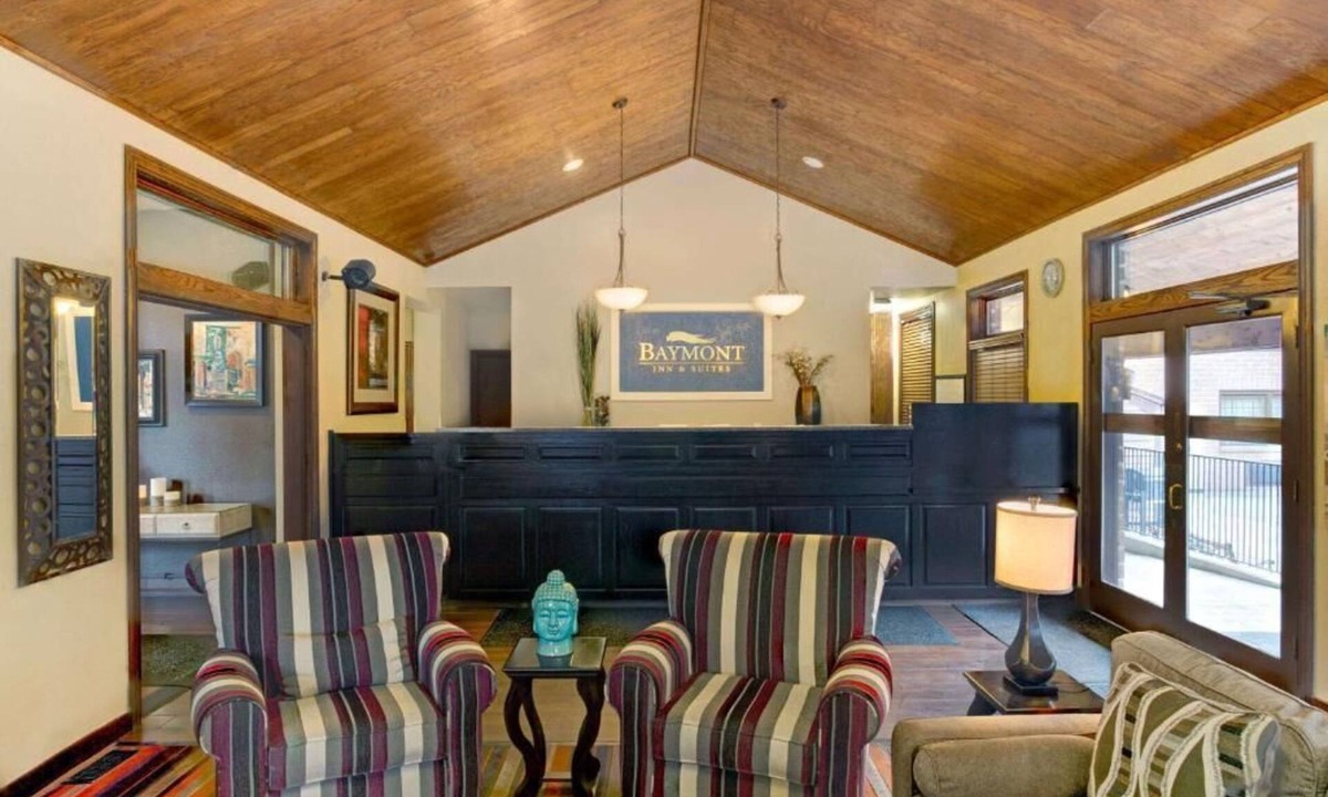 Provo Hotel | Provo River Inn